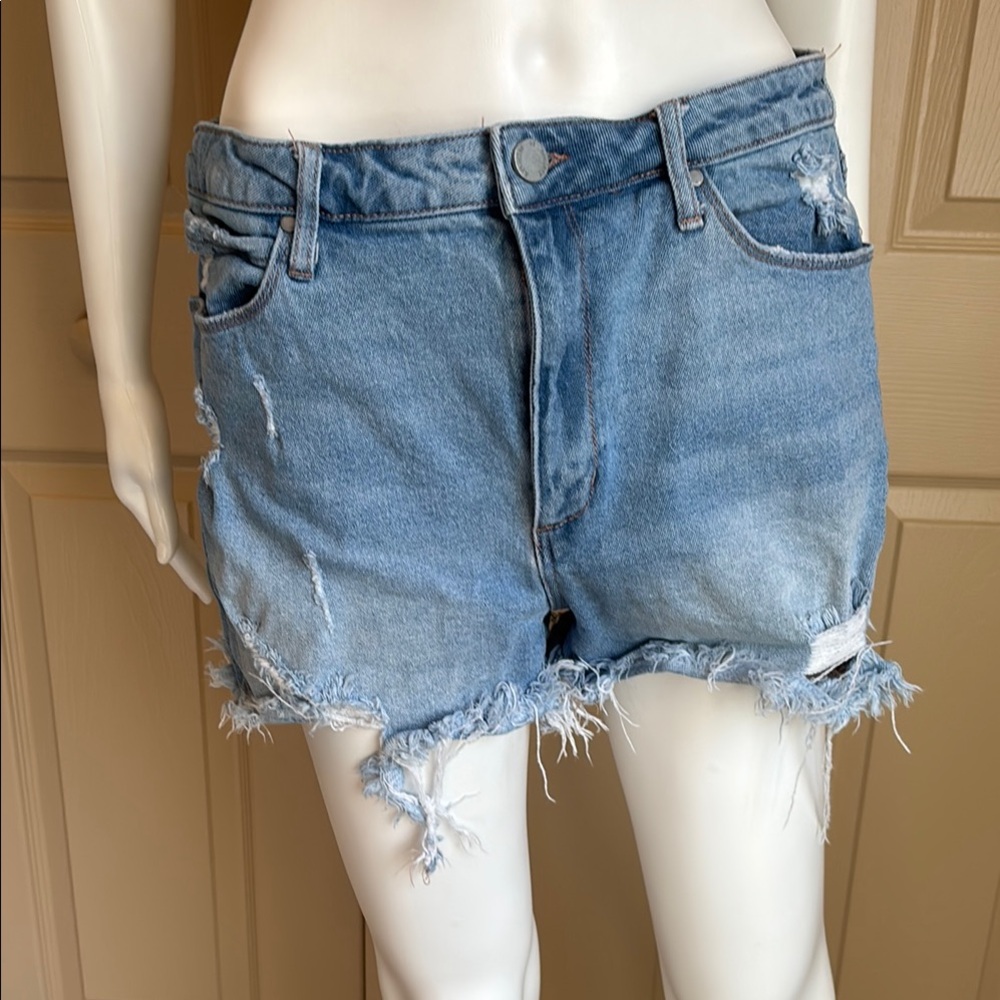 ARTICLES OF SOCIETY distressed Jean shorts
